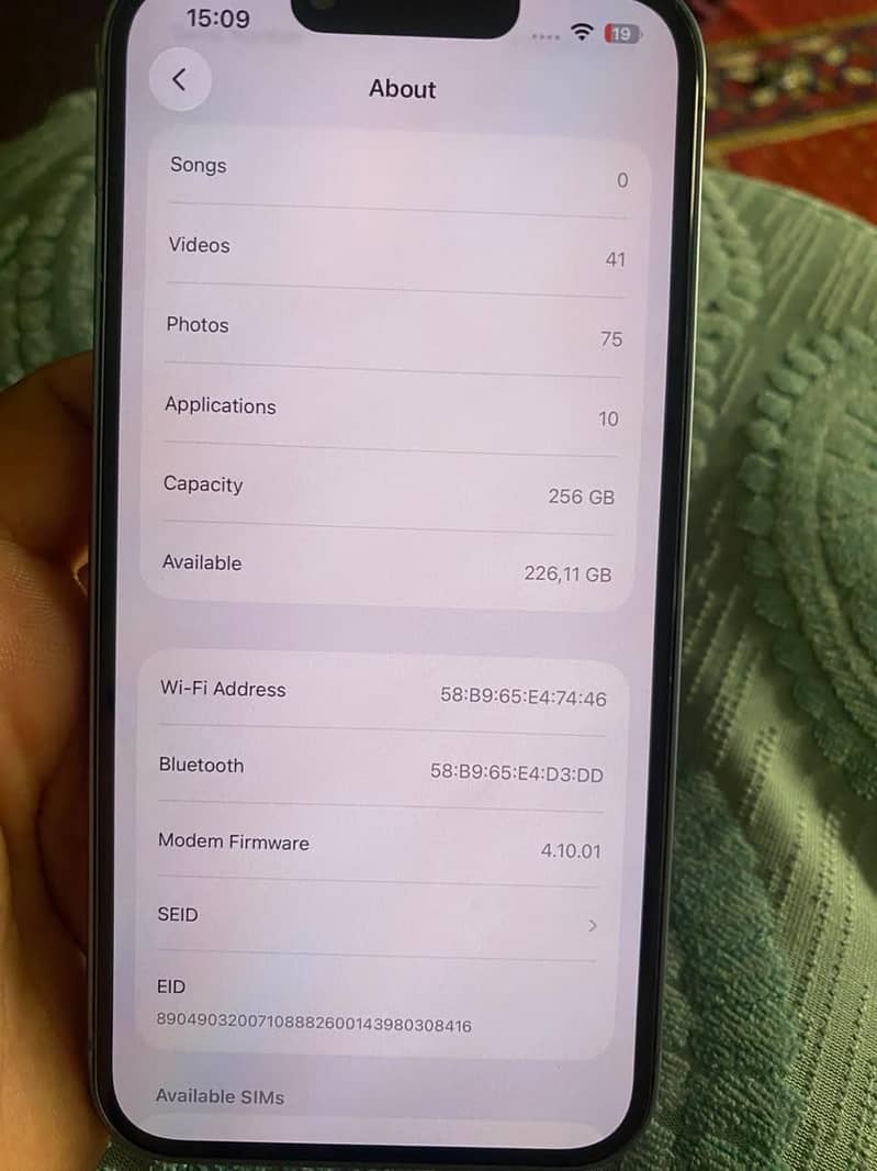 Apple iPhone 14 3
