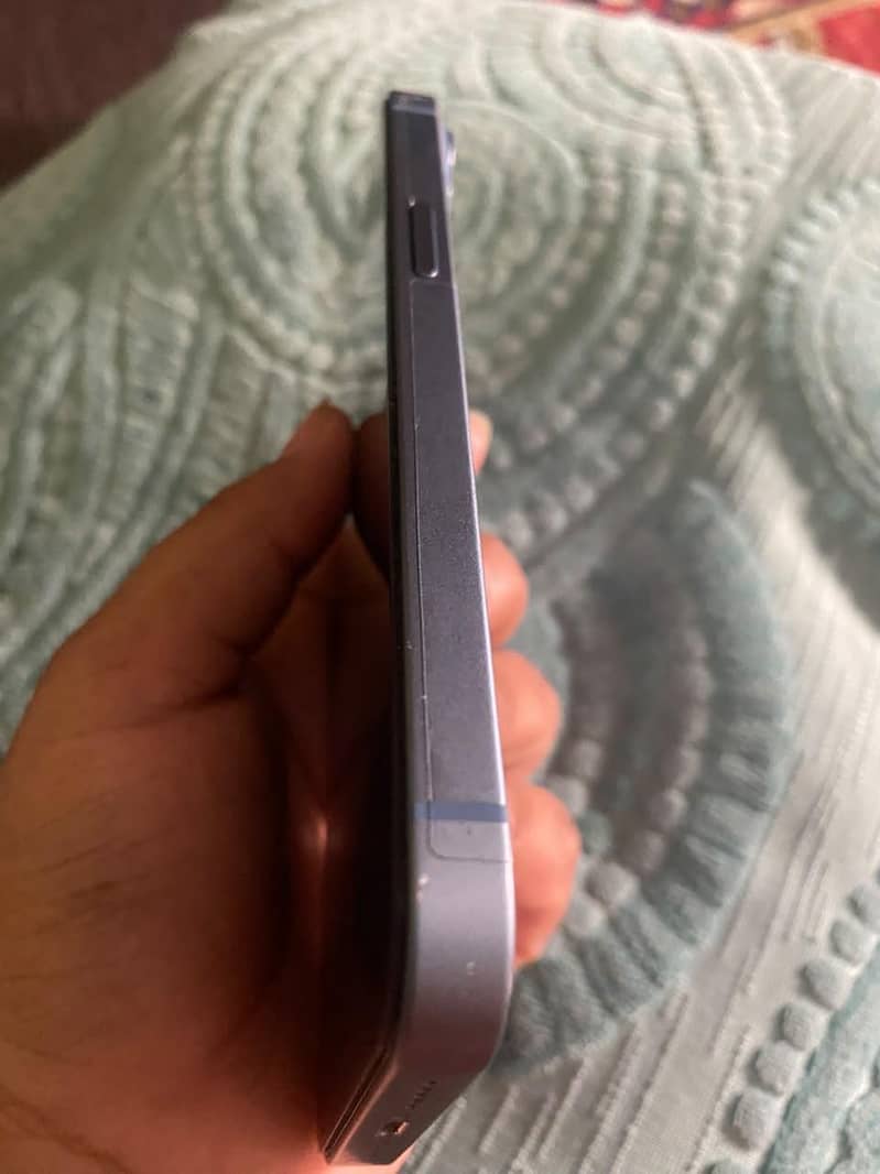 Apple iPhone 14 6