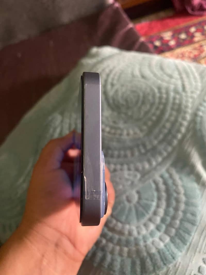 Apple iPhone 14 9