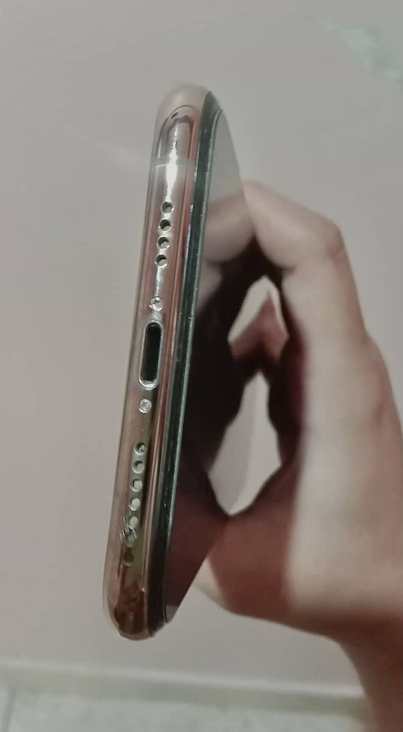 Apple iPhone XS Max 2