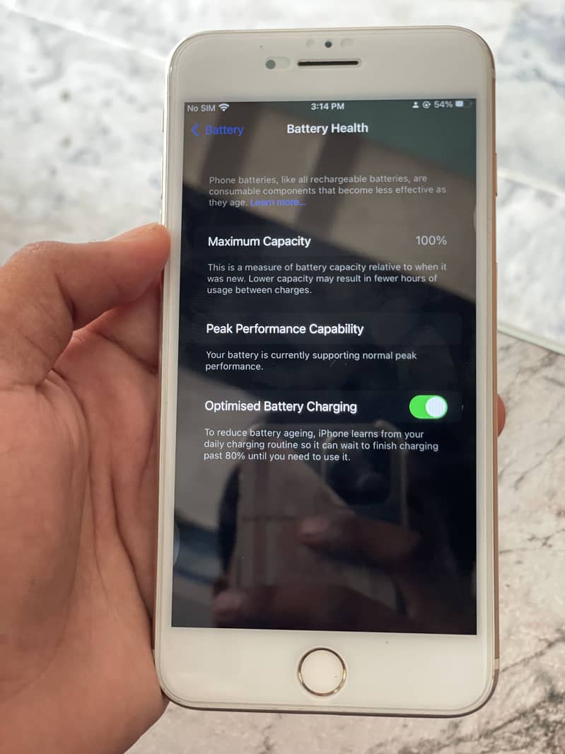 Apple iPhone 7 Plus 0