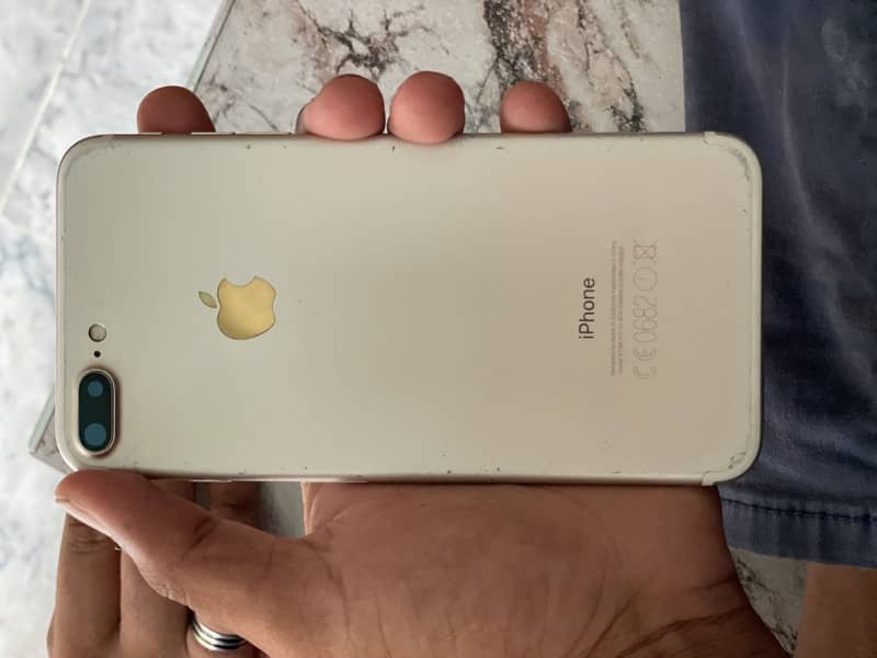 Apple iPhone 7 Plus 4