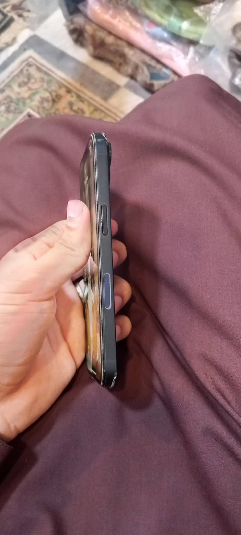 Apple iPhone 13 5