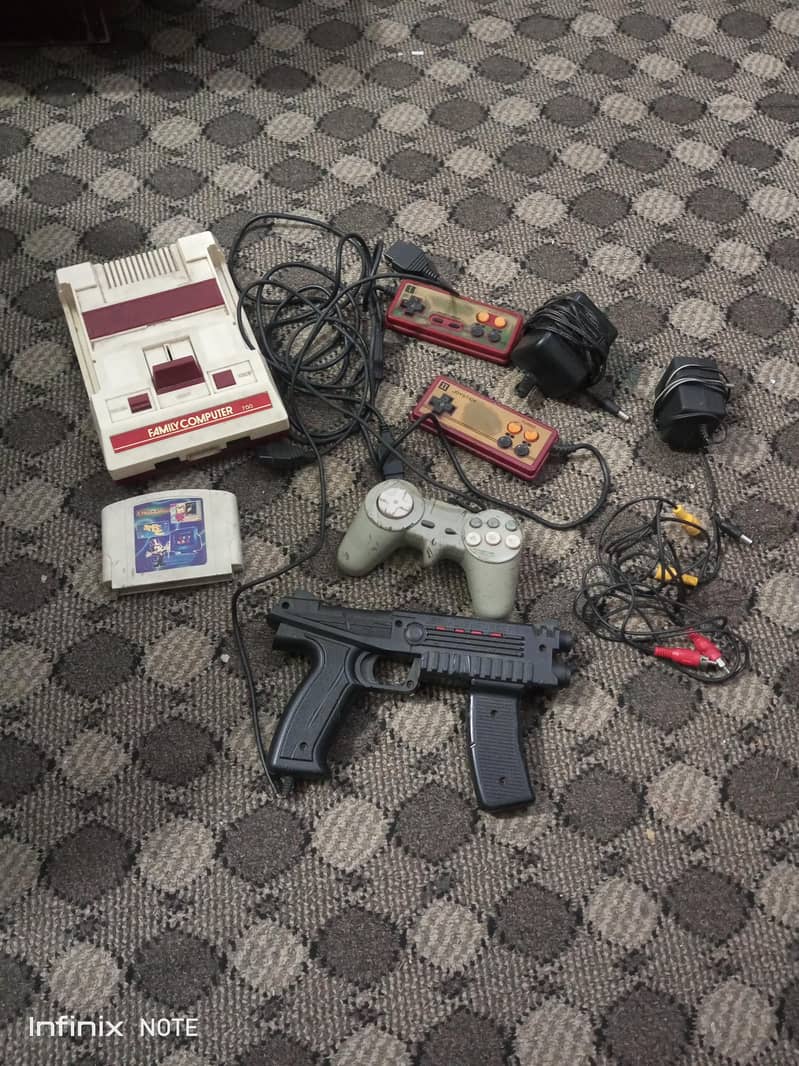 Nintendo Family computer 0