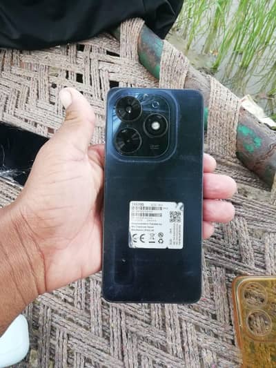 Tecno spark go 2024