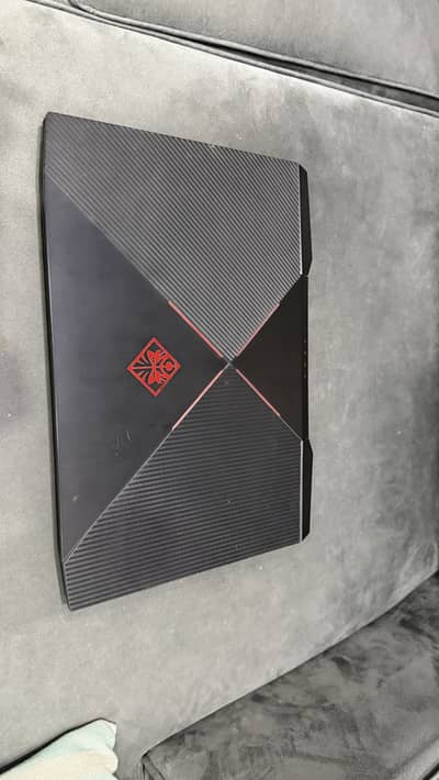 Omen hp core i5 7th generation 7700hq (17.7inches)