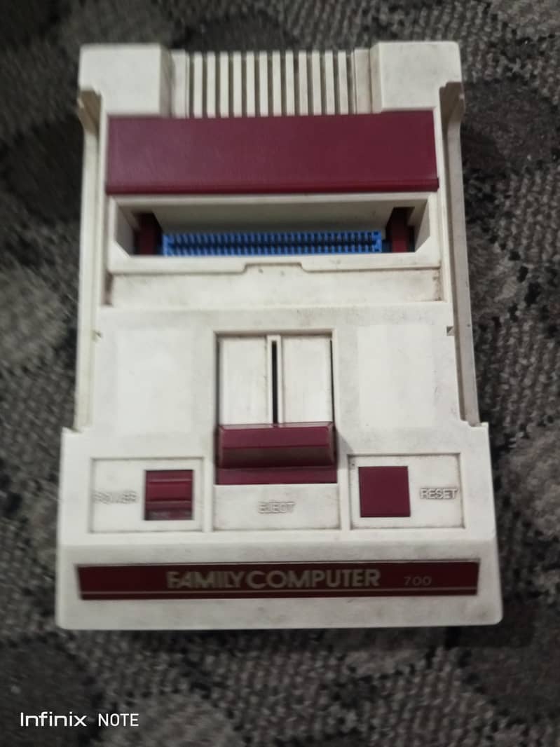 Nintendo Family computer 4