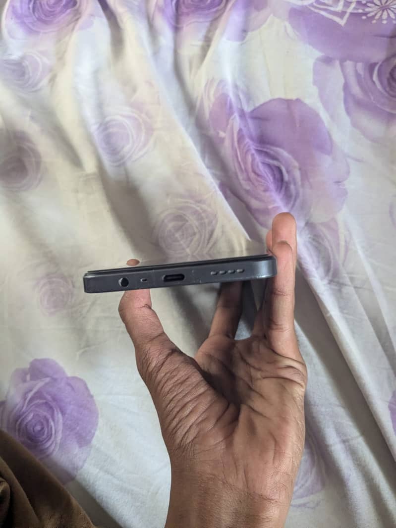 Realme Note 60x 4
