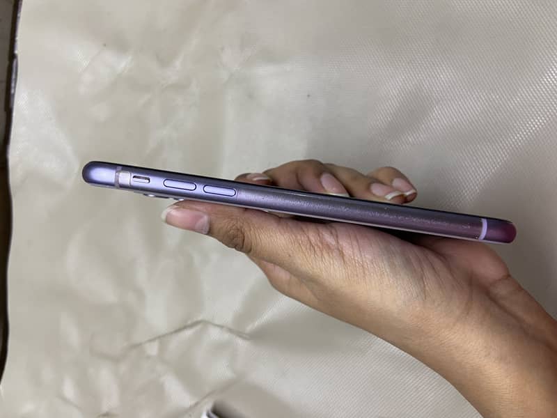 Apple iPhone 11 1