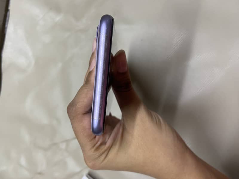 Apple iPhone 11 5