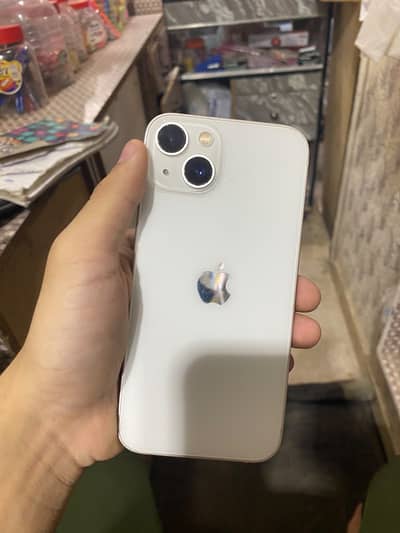 Apple iPhone 13