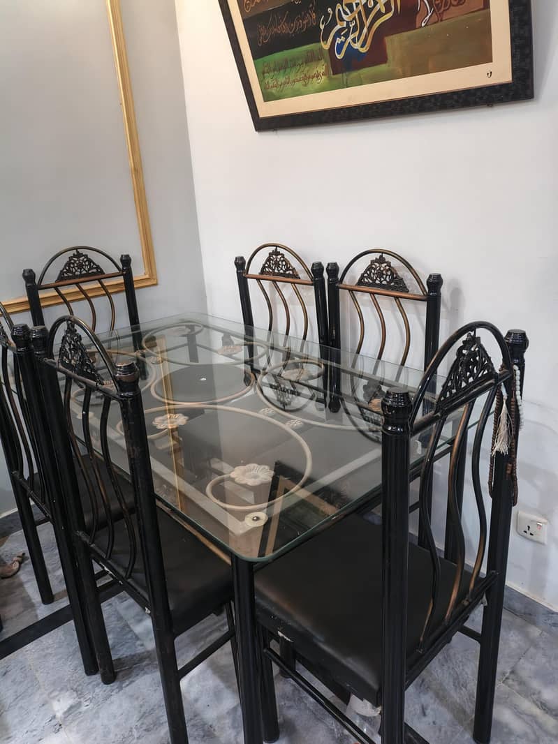 rod dining table 3