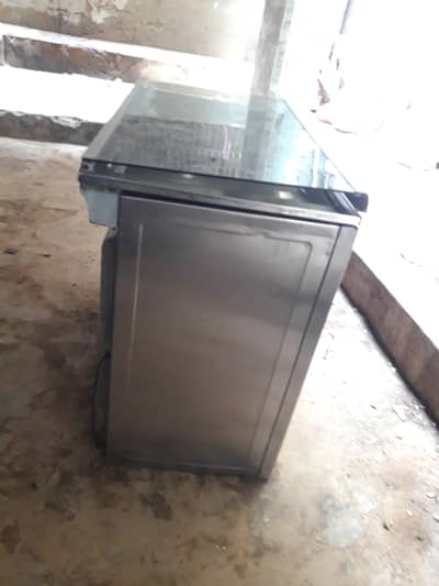 assalamualikum Iam selling my glamgas oven with stove