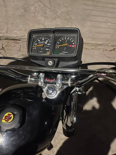 assalamualaikum iam selling my Honda 125 03074102372