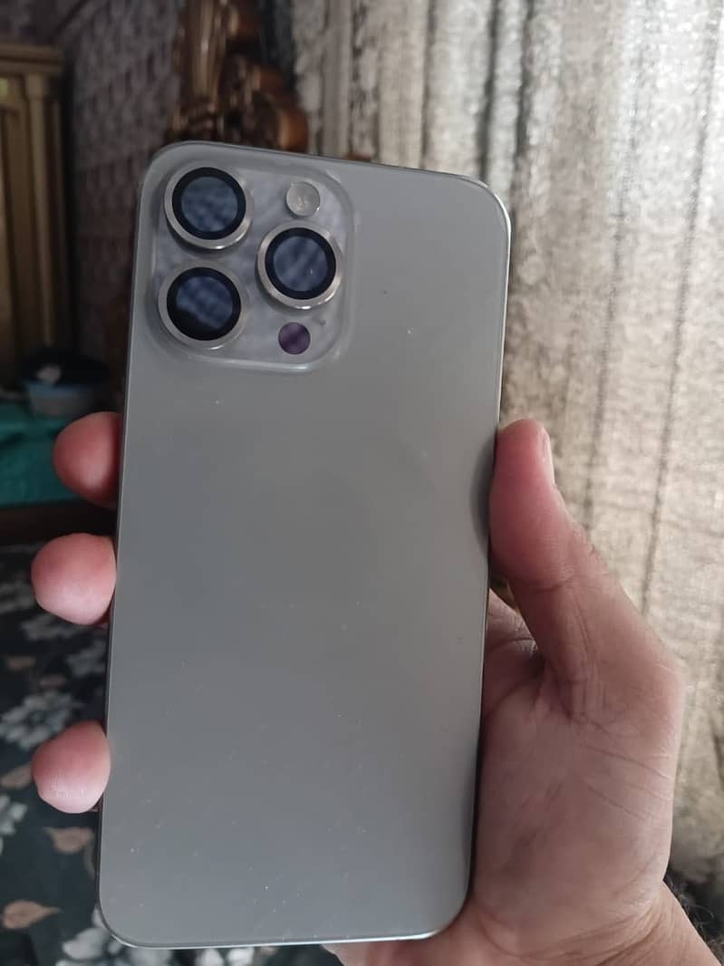 Iphon 15 pro max 0