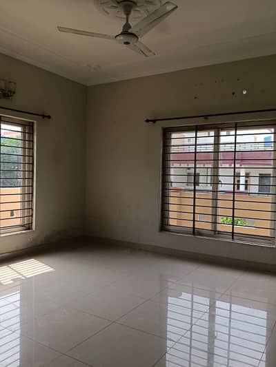 700 Square Feet Flat In Stunning Top City 1 Is Available For rent