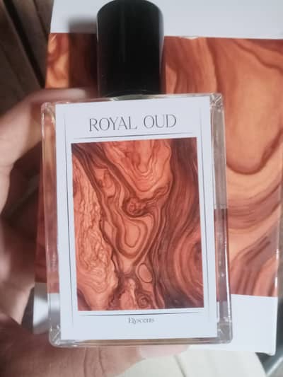 Royal oud perfume elecent