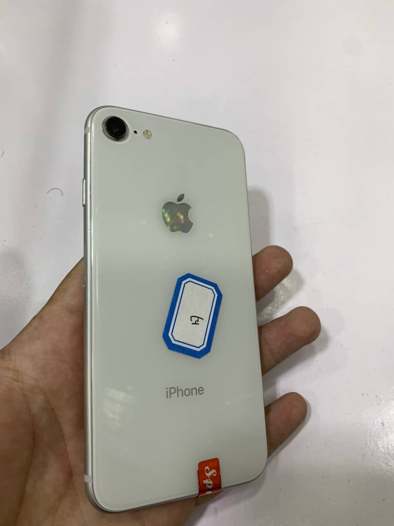 Apple iPhone 8 5