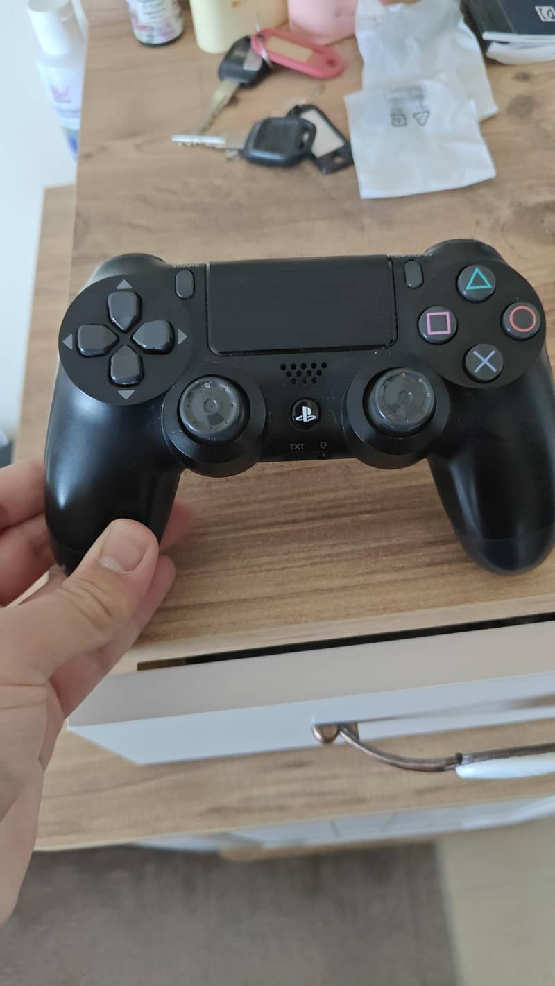ps4 controller for sell 1