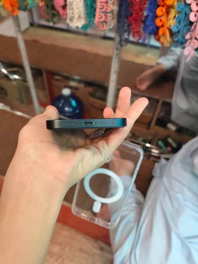 Apple iPhone 14
