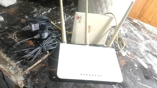 Wifi Routers + Onio + Ethernet Cable + adopter