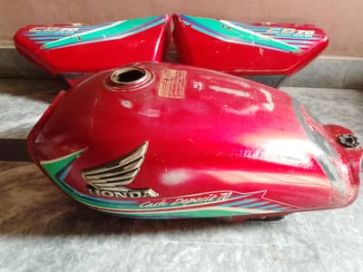 Honda 70 2016 model Tanki tapy