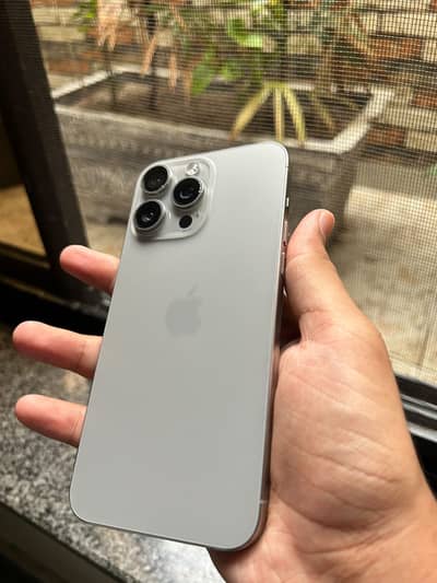 Apple iPhone 15 Pro Max