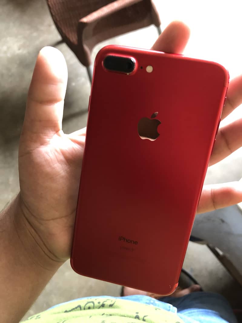 Apple iPhone 7 Plus 5