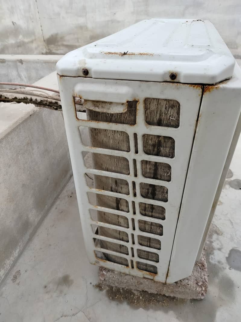 Orient 1-Ton Split AC 11
