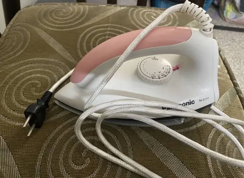 Dry automatic iron 1