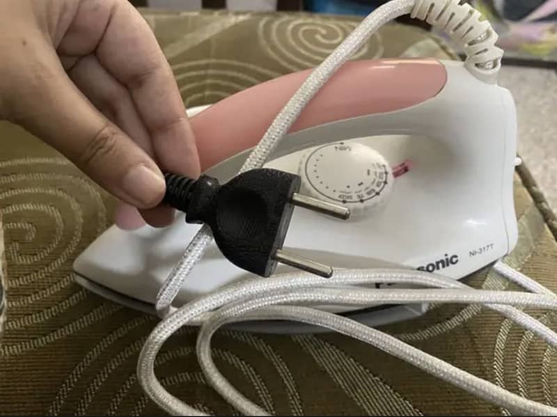 Dry automatic iron 3