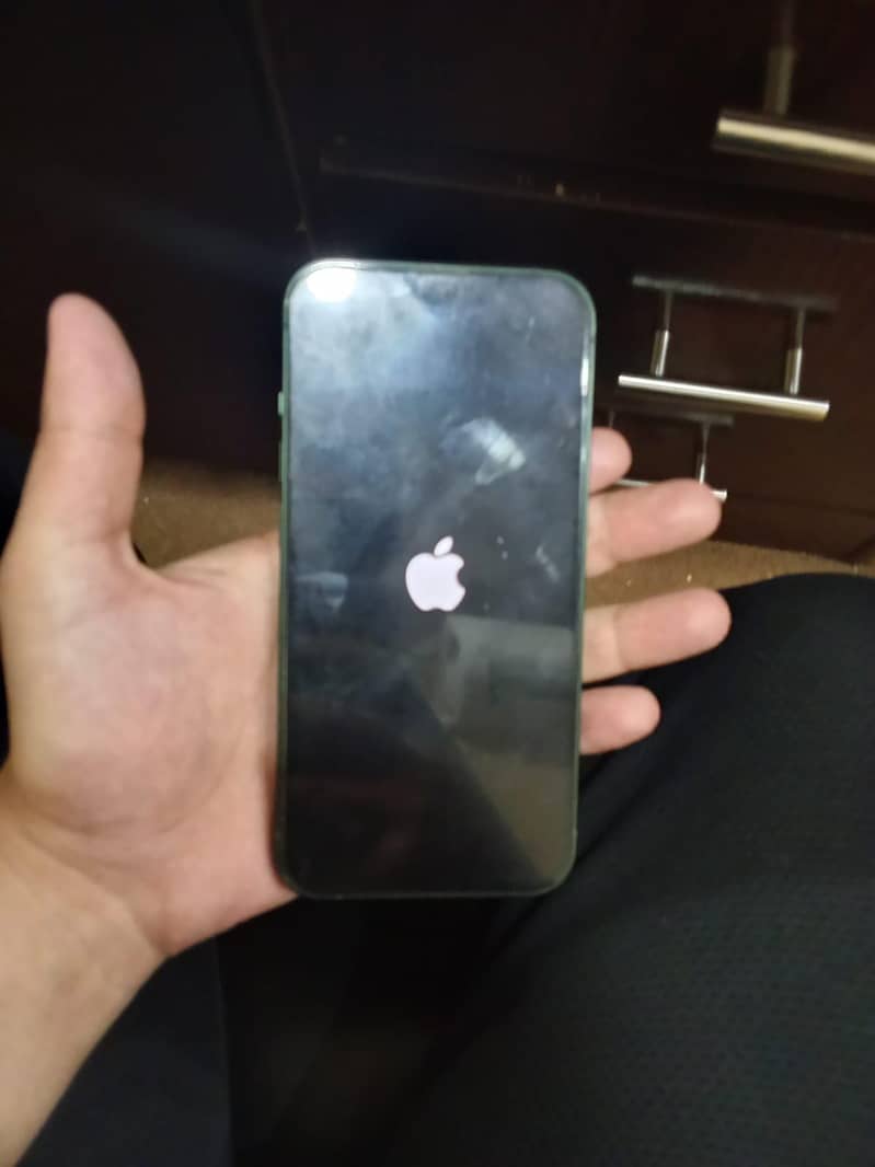 Apple iPhone 13 3