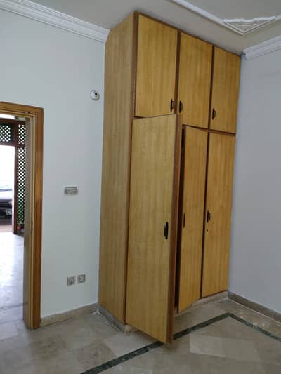 House For Rent in G-13 (4 Marla)