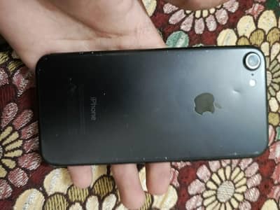Apple iPhone 7