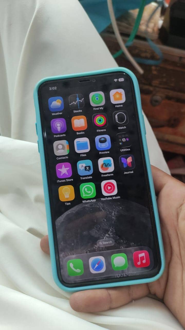Apple iPhone 11 0