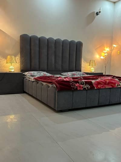 luxury King side bed
