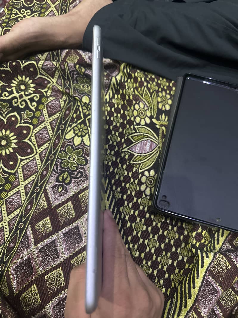 Ipad 6 generation 2