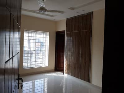 Ground Floor For Rent In G-14/3 (14 Marla)