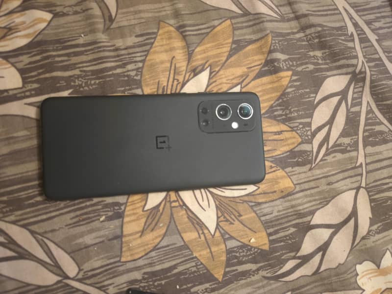 One Plus 9 Pro 1