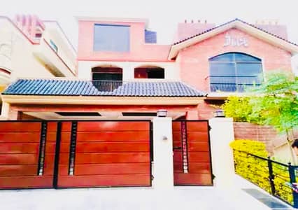 F-11 Double Unit Full House 1/Kanal 2/Kitchen 6/Bed