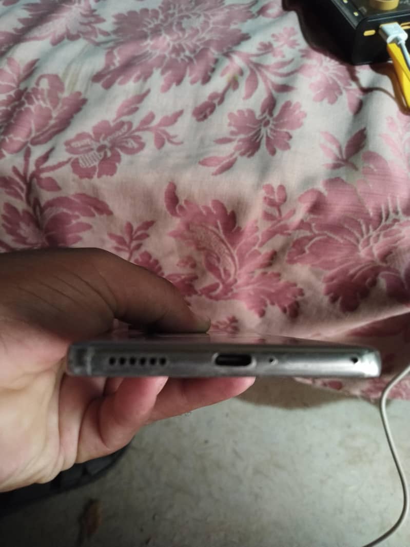 Tecno CAMON 40 2