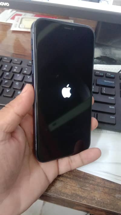 Apple iPhone XR