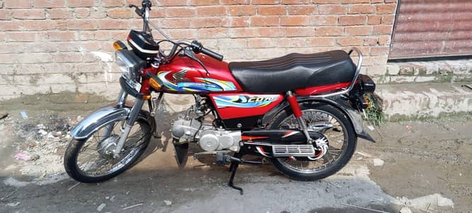 Honda 70 cc urgent new