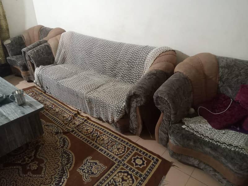 sofa set used condition 1