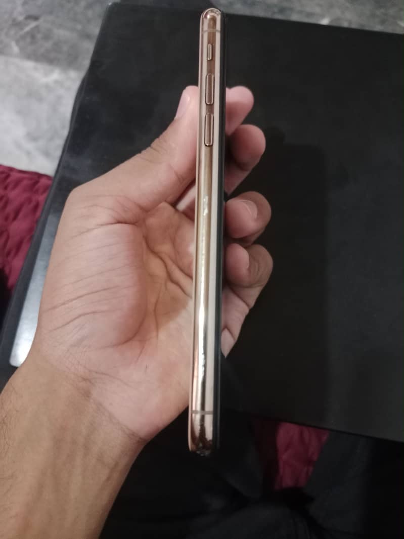 Apple iPhone X s 1