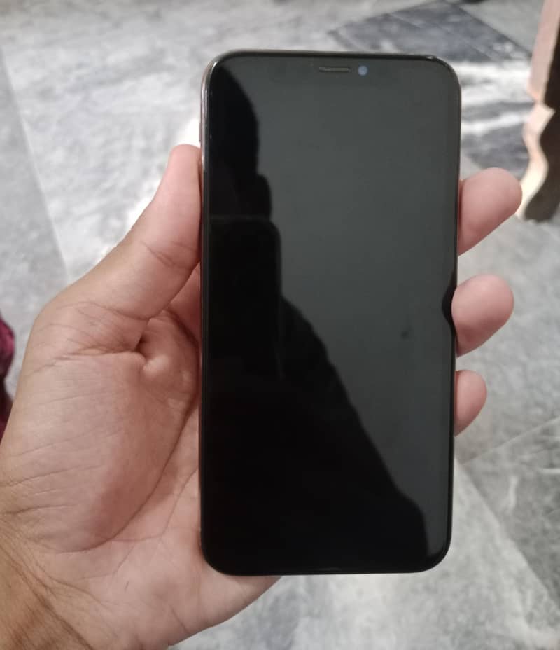 Apple iPhone X s 4