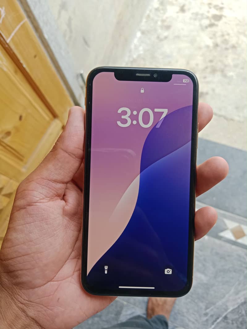 Apple iPhone X s 5