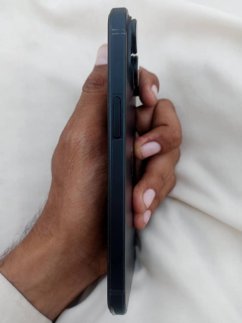 Apple iPhone 15 1