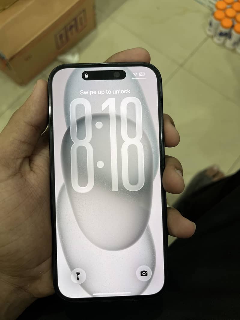 Apple iPhone 15 5