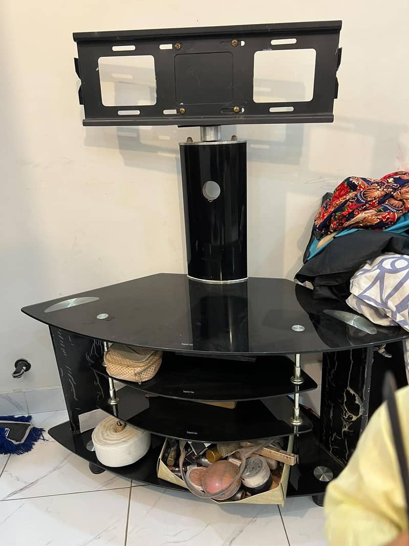 lCD Stand used 1